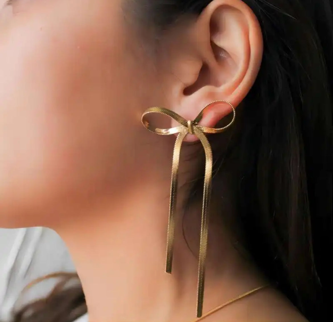Juno Bow Earring