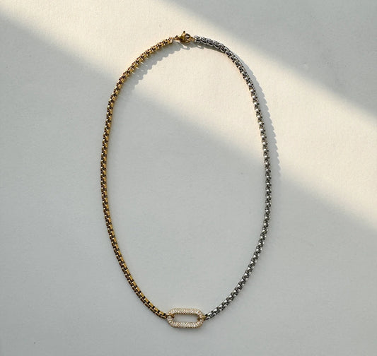 Fera Necklace