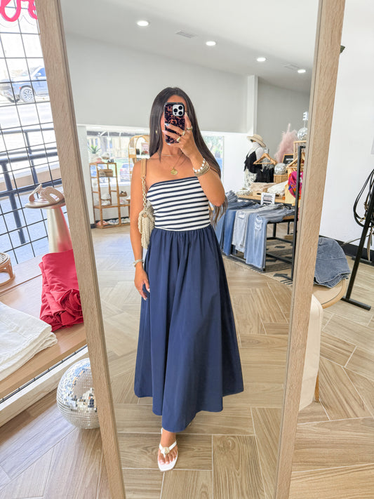 Europe Maxi Dress