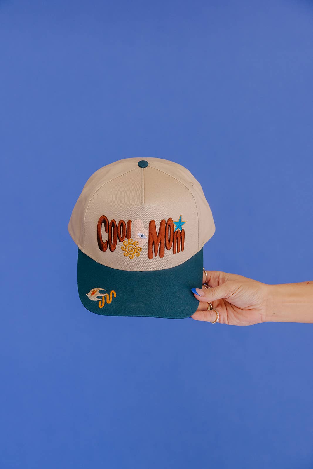 COOL MOM TRUCKER HAT